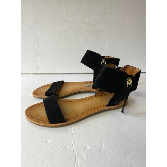Dollhouse Black Sandals Size 7  EUC - Picture 1 of 8